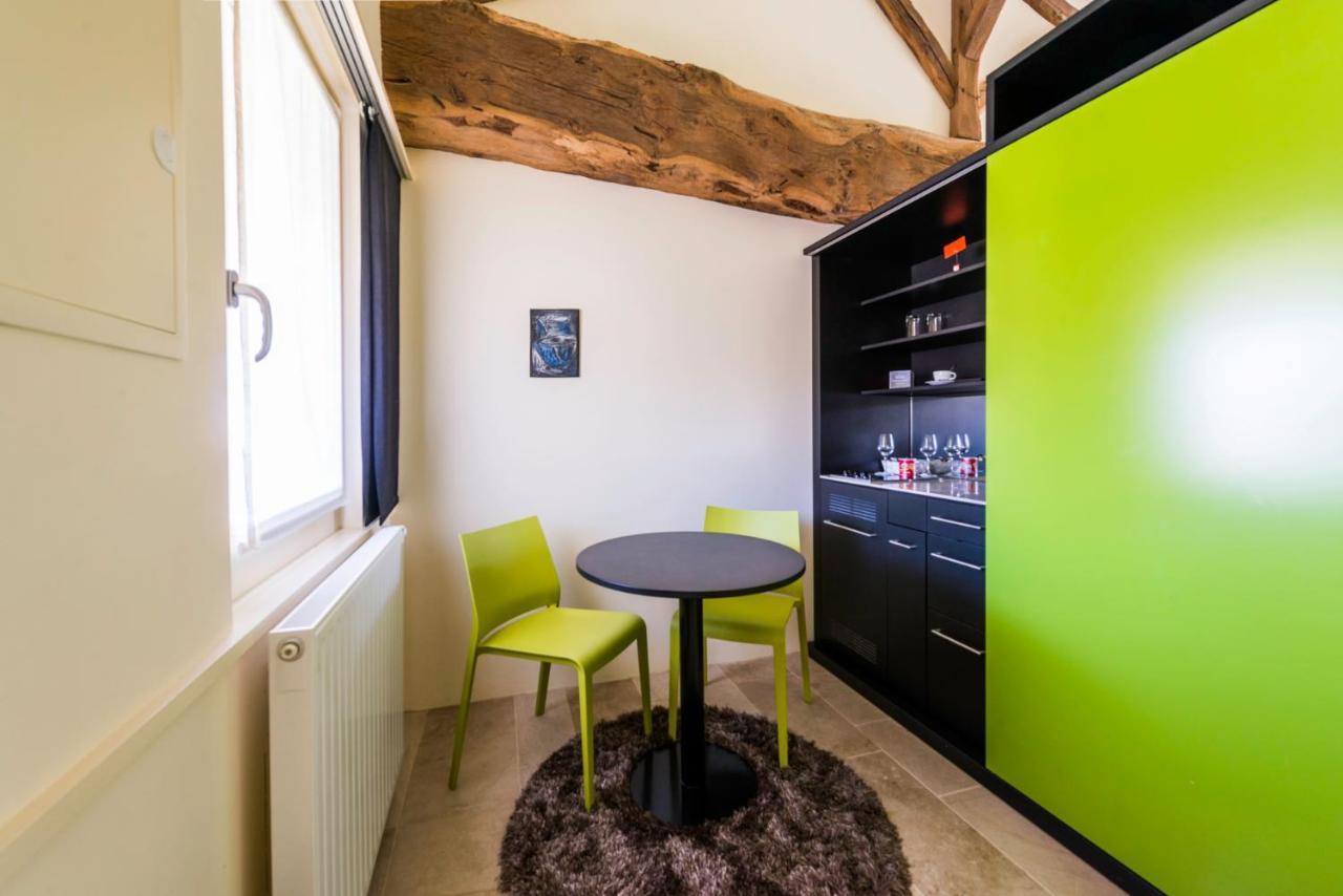 Hotel-Restaurant Le Chateau De Besseuil, Macon Nord - Teritoria Clessé Eksteriør billede
