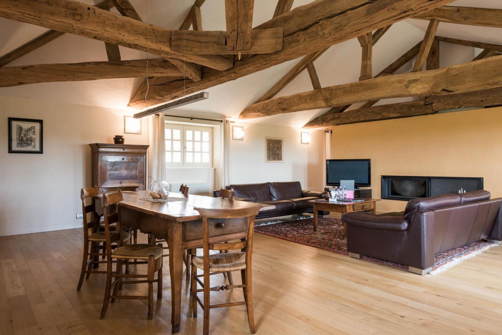 Hotel-Restaurant Le Chateau De Besseuil, Macon Nord - Teritoria Clessé Eksteriør billede