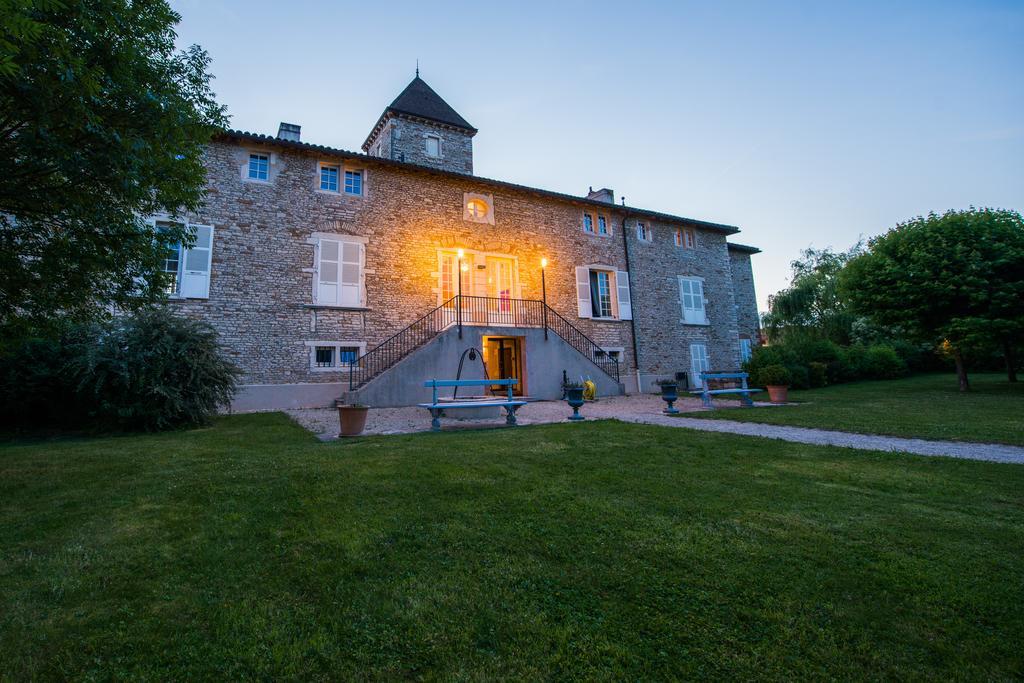 Hotel-Restaurant Le Chateau De Besseuil, Macon Nord - Teritoria Clessé Eksteriør billede